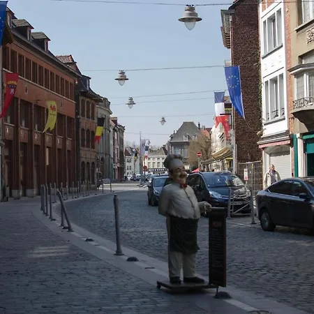 Les Studios De La Grand Place Tournai Exterior photo
